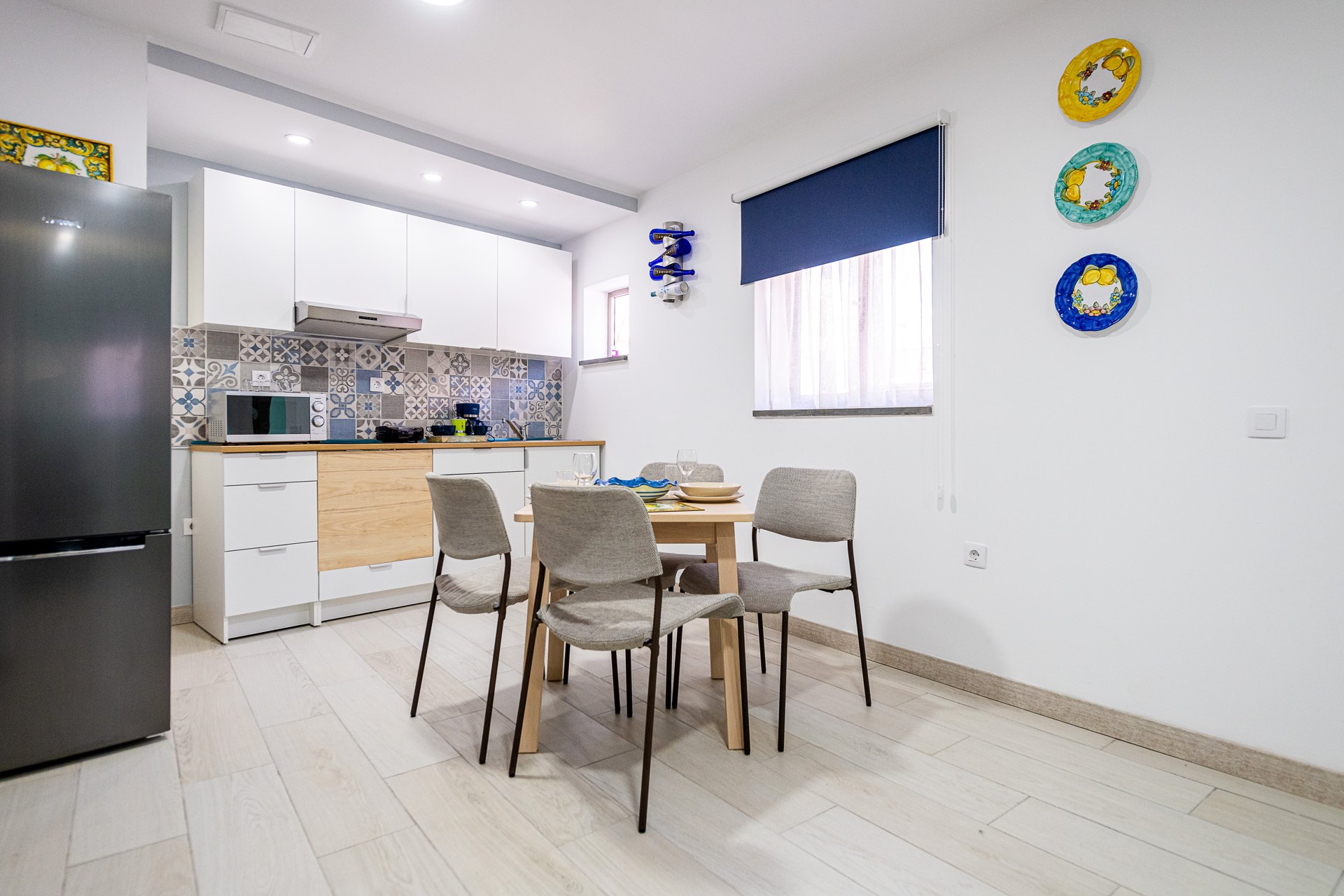 Positano · Kitchen and dining area
