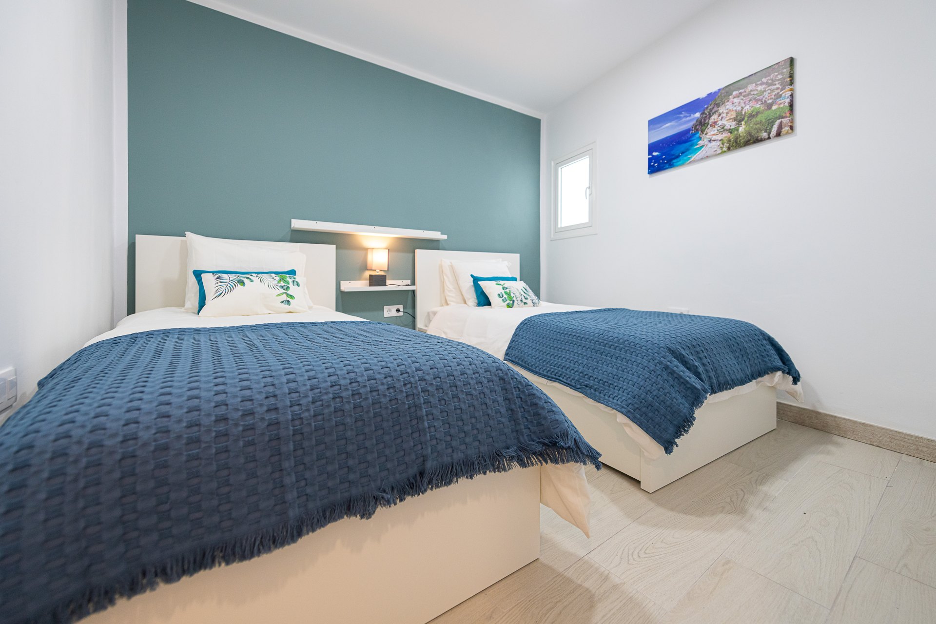 Sorrento · Twin bedroom