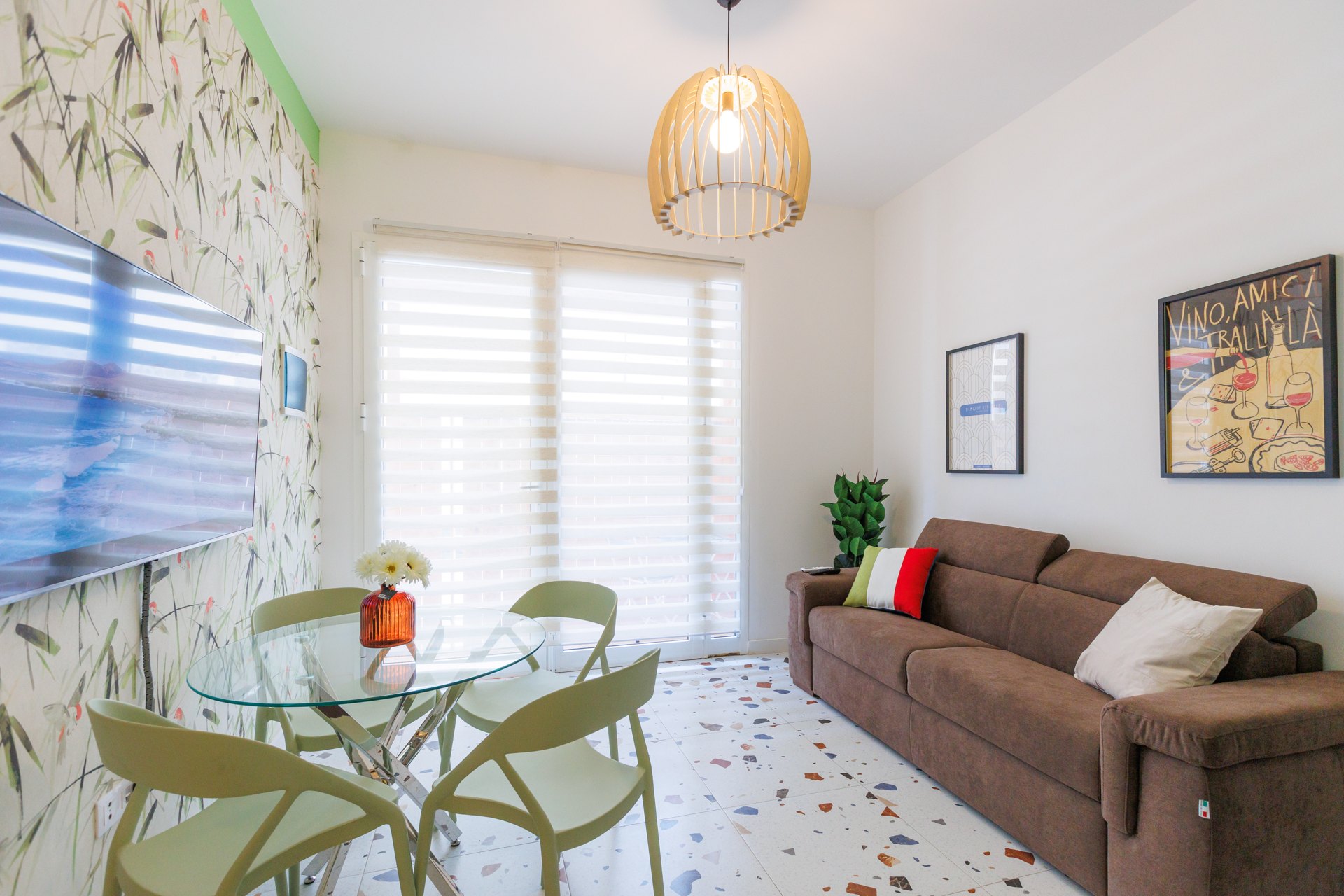 Suite 101 · Living area