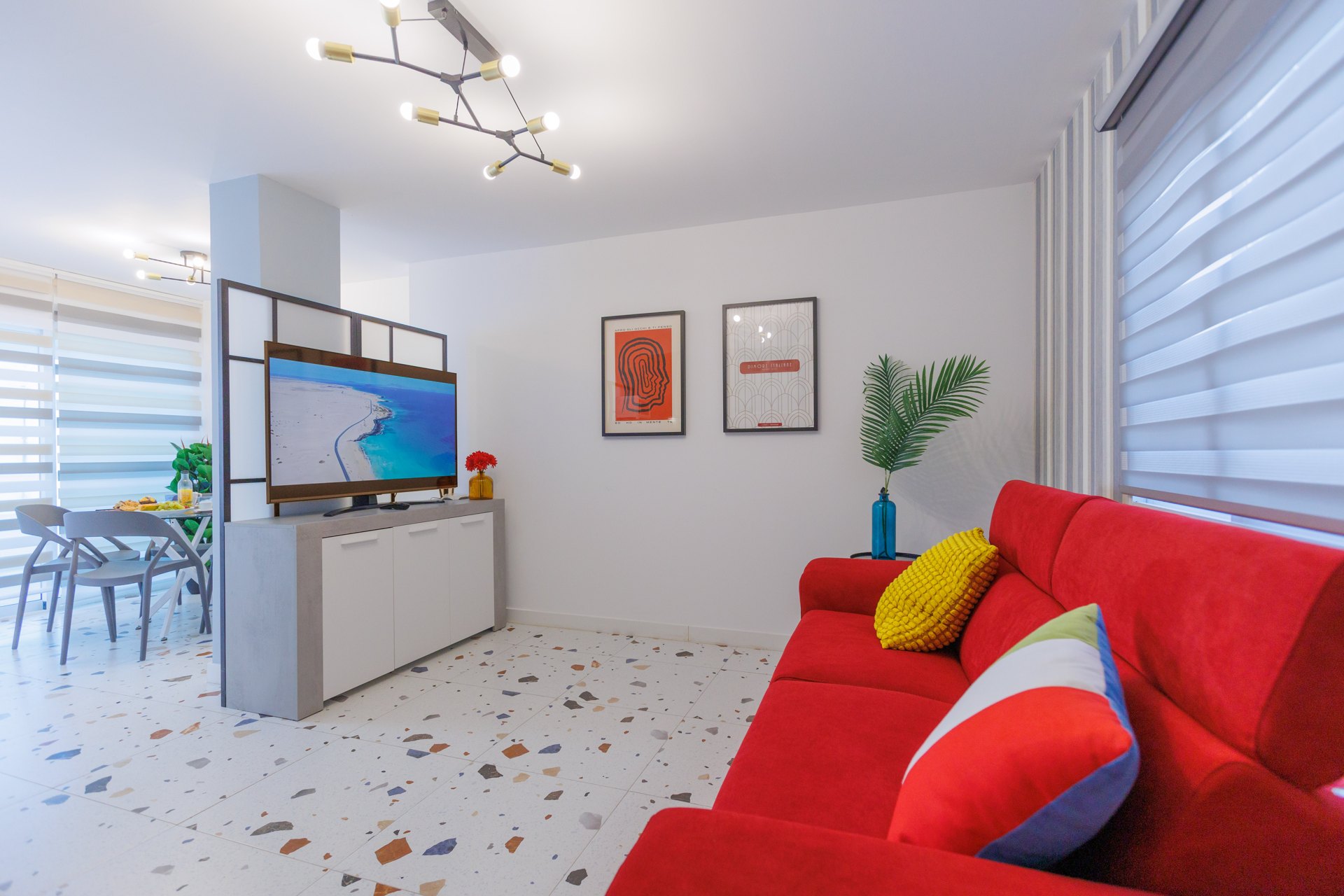 Suite 202 · Living area